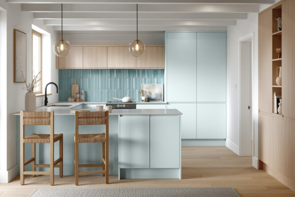 Bella knebworth supermatt scandinavian blue and light vicenza oak kitchen scaled