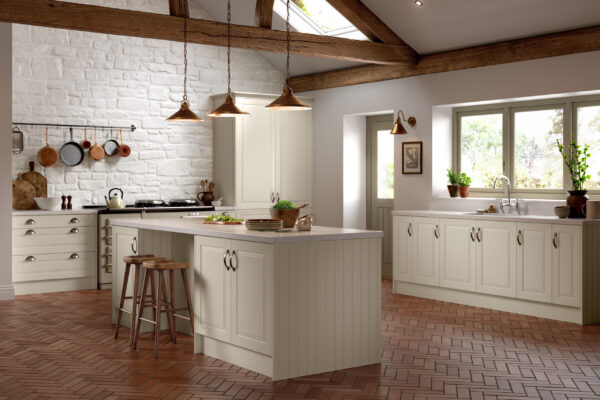 Bella paris antique white kitchen scaled