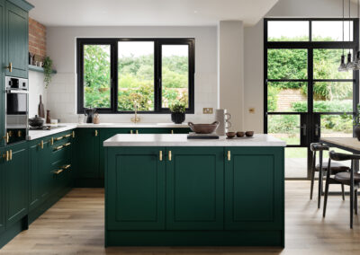 Bella dalton paintflow matt fir green