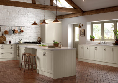 Bella paris antique white kitchen