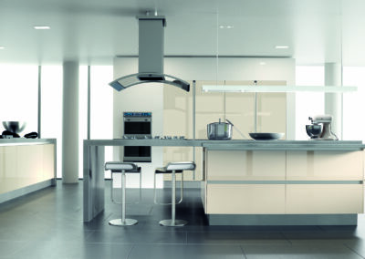 Zurfiz ultragloss cream